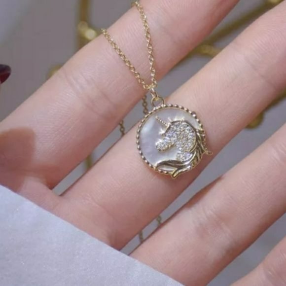 18K Gold Plated Zircon Unicorn Shell Pendant Necklace 17in - Picture 5 of 13